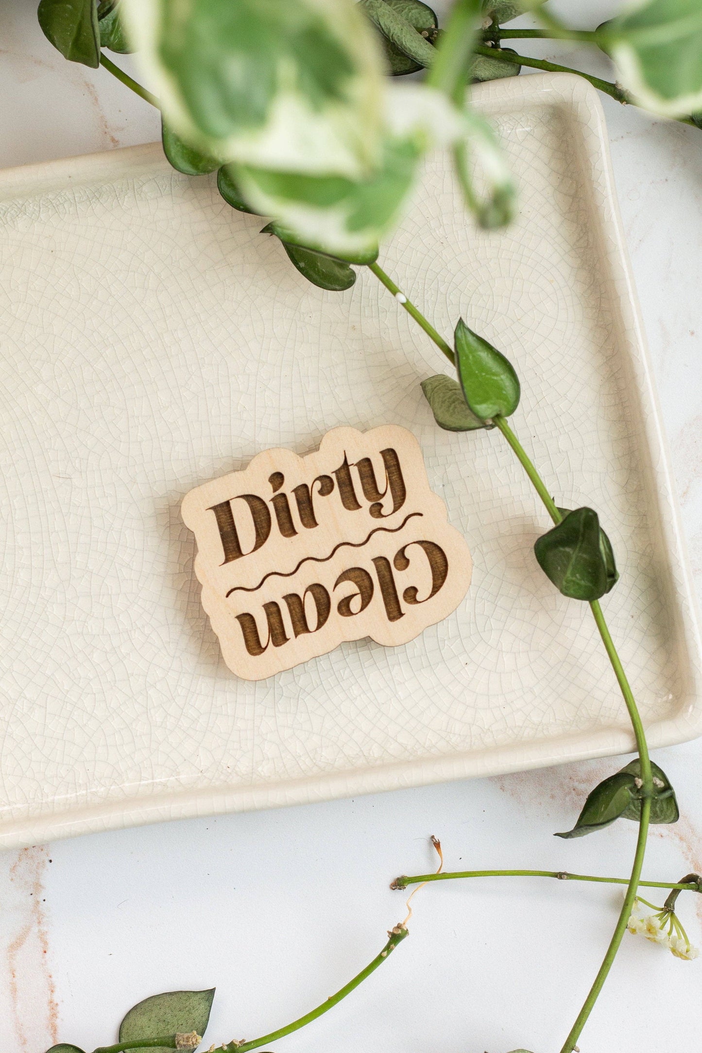 Dirty/Clean Wooden Dishwasher Magnet