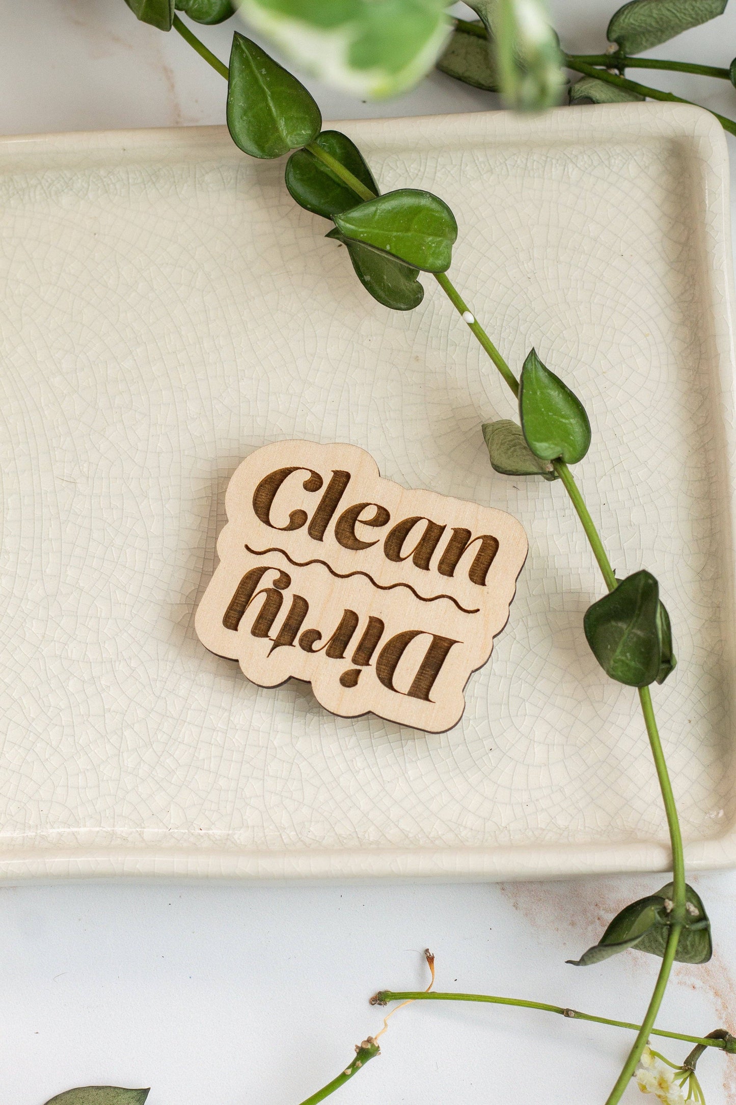 Dirty/Clean Wooden Dishwasher Magnet