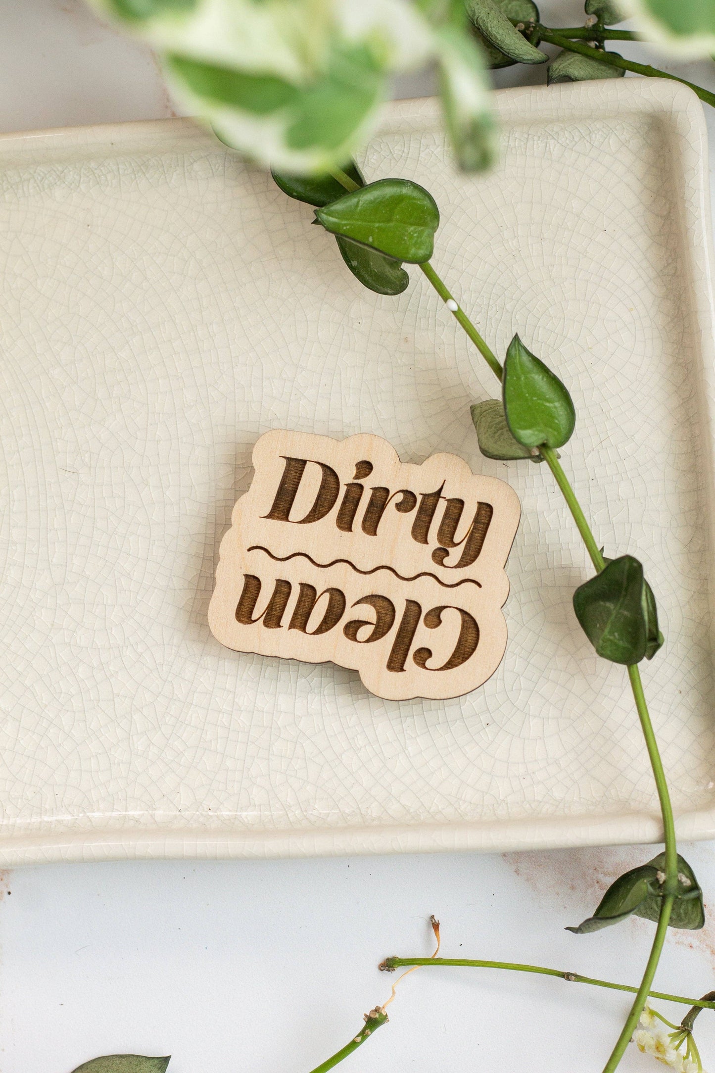 Dirty/Clean Wooden Dishwasher Magnet